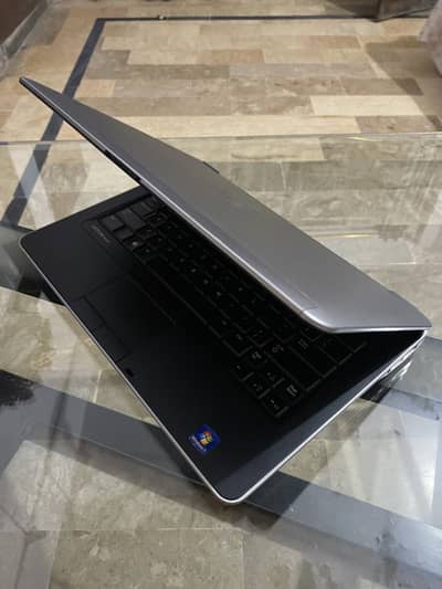 Dell laptop core i7 4th gen