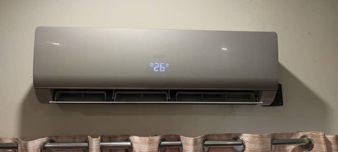 HAIER 410 GASS 60% ENERGY SAVER HEAT & COOL GENUN . WORKING ON 2YR USED
