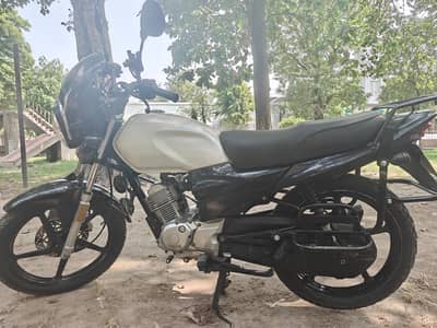 Yamaha YB 125z-DX Modified