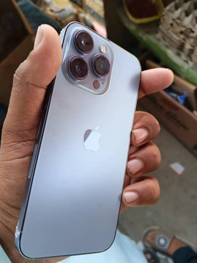 Apple iPhone 13 Pro  •03261800571•WA