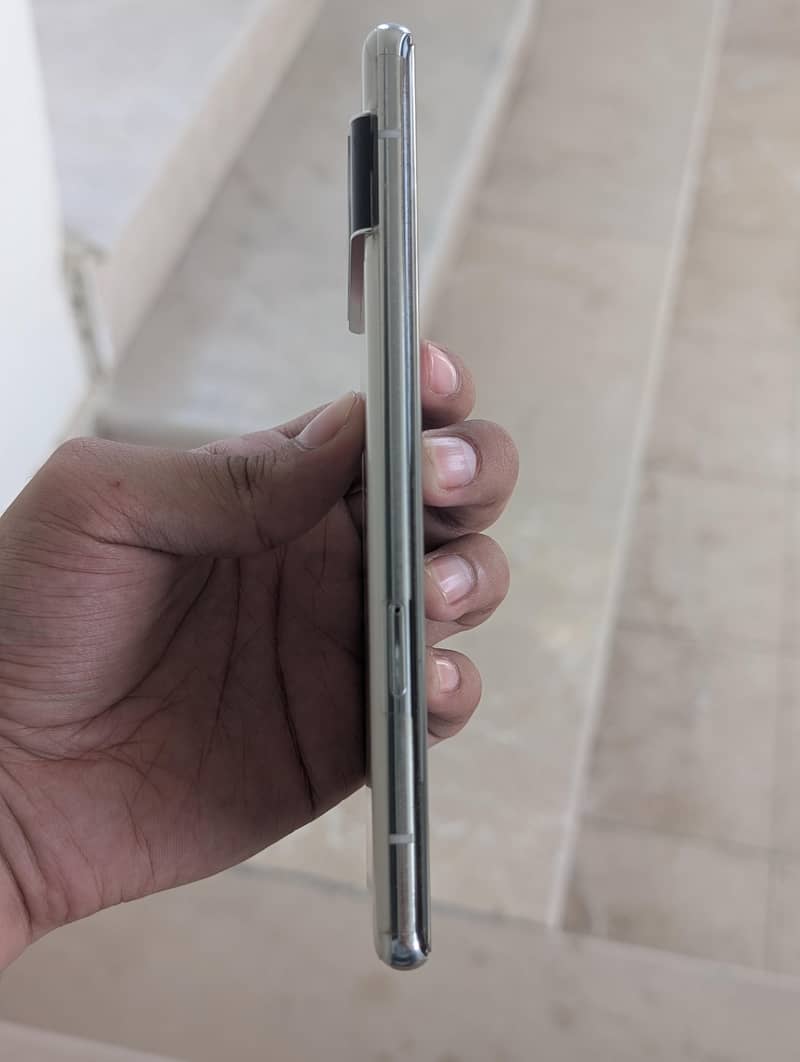 Google Pixel 6 Pro Mint Condition 4