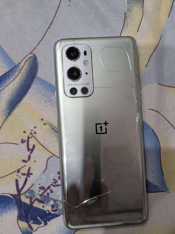 One Plus 9 Pro 3