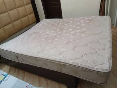 Master MoltyFoam Spring Mattress Double for Sale in good condition