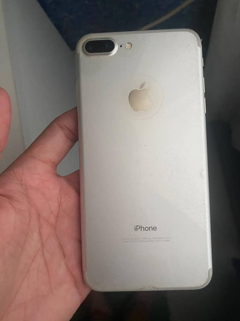 Apple iPhone 7 Plus 1