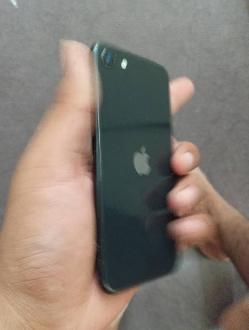 Apple iPhone SE 0