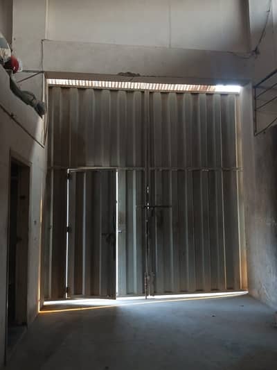 A 400 Square Yards Warehouse In Karachi Is On The Market For rent