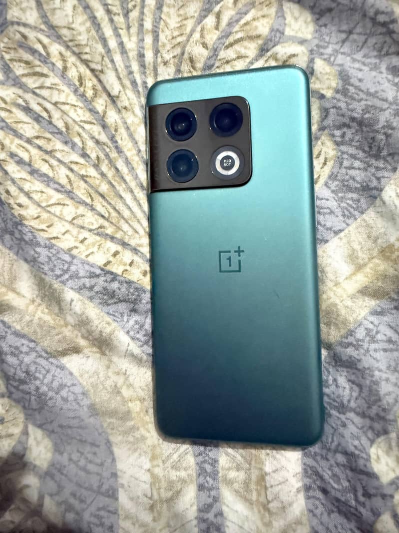 One Plus 10 Pro 3