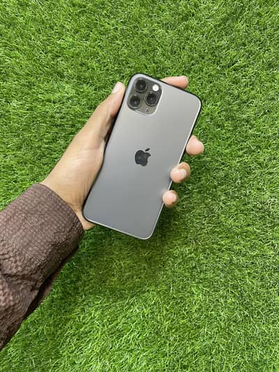 iPhone 11 Pro ( 64GB 90% PTA Approved )