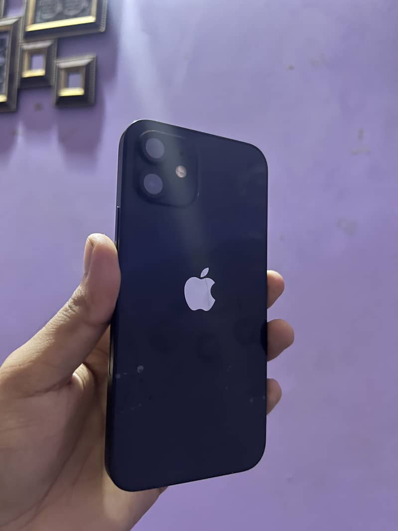 Apple iPhone 12 2