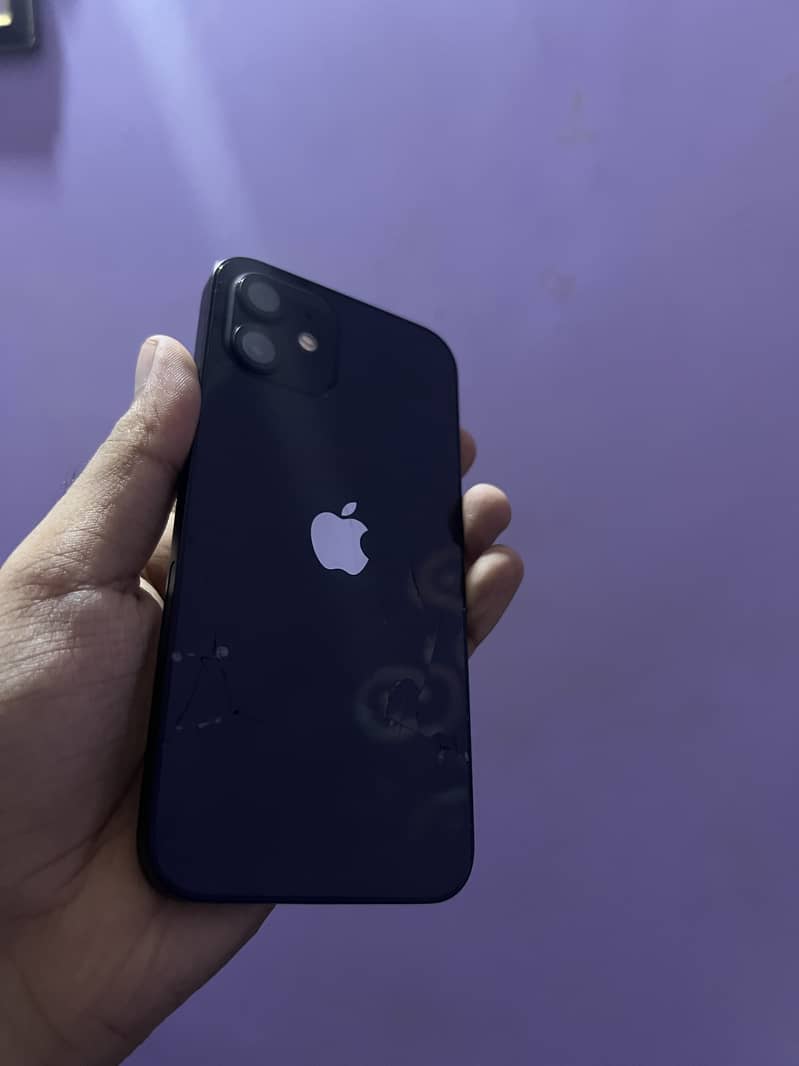 Apple iPhone 12 3
