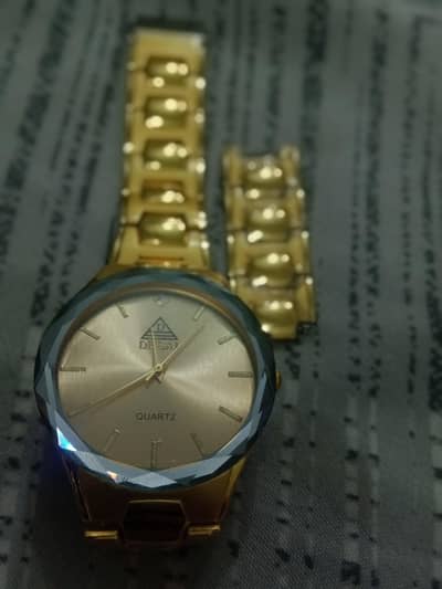Quartz DUBAI watch