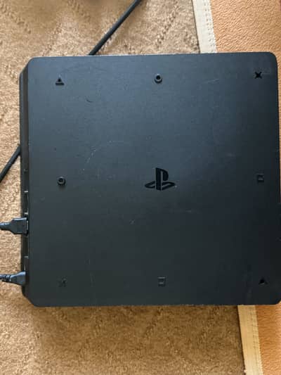 Playstation 4 (PS4)