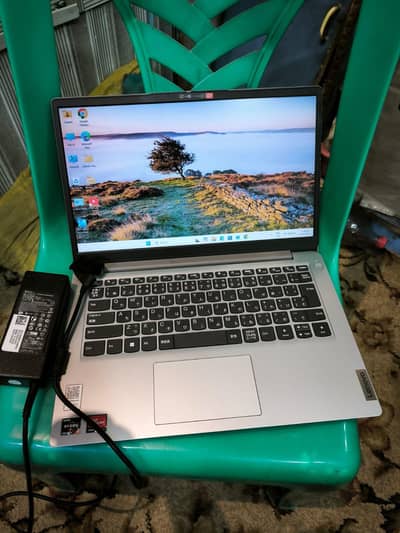 Lenovo IdeaPad 14" Ryzen 5 5500U | Japanese Import | 10/10