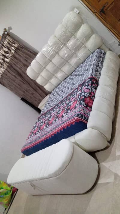 New bubble bed set for sale ( not used ) in competitive price.