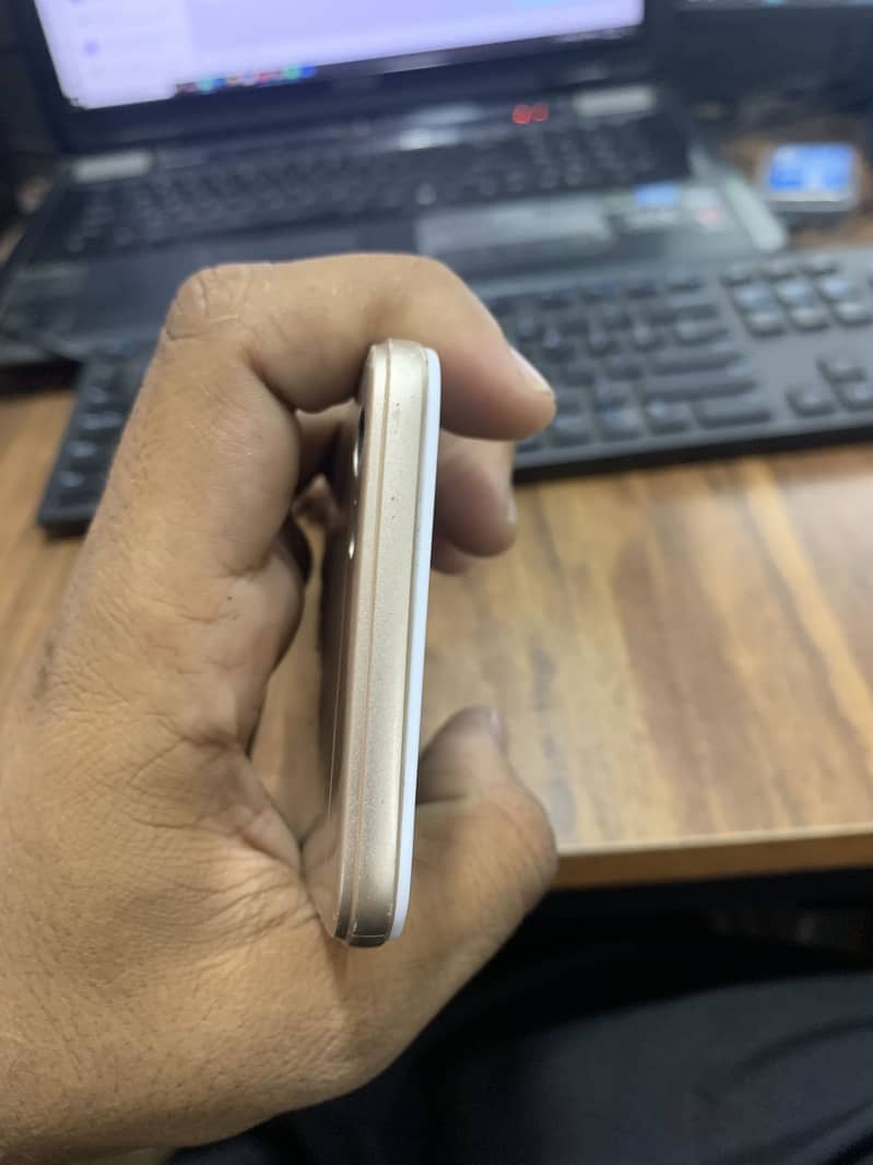 OPPO A57 1