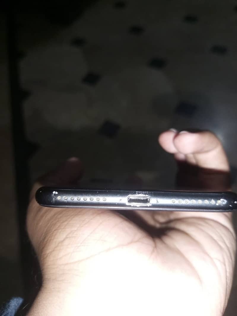 Apple iPhone 7 Plus 4