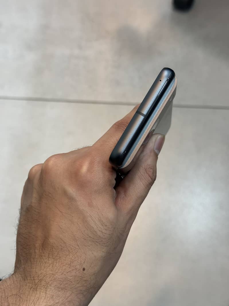 Google Pixel 8 5