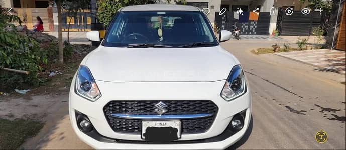 Suzuki Swift GLX CVT 2023