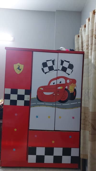 Almari used excellent condition for sale