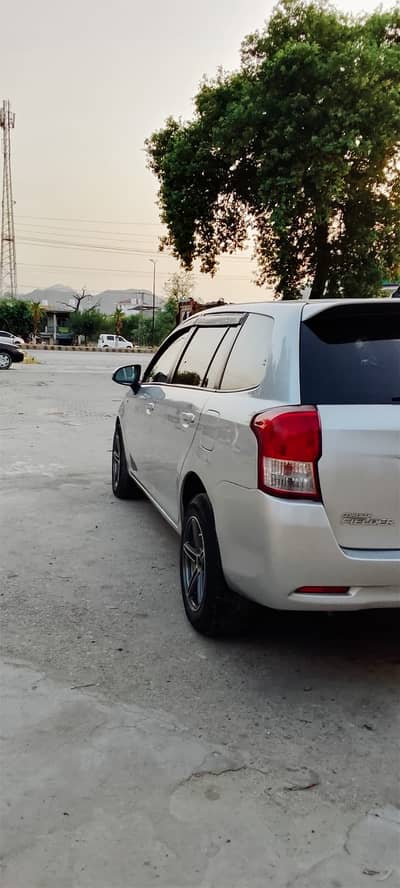 Toyota Fielder 2019