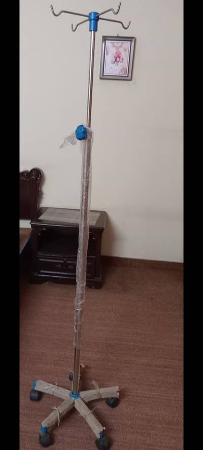 Medical IV drip stand (4hooks)