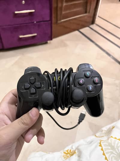 Noctua wired controller for gaming cainsoles