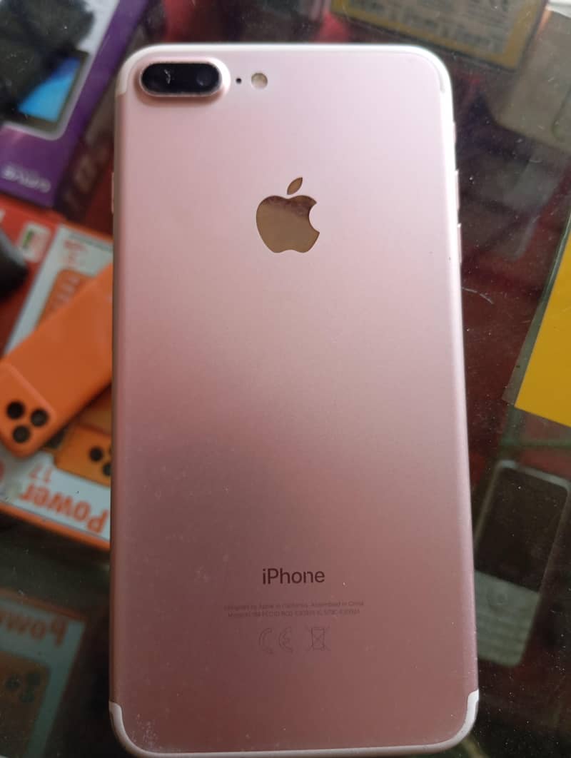 Apple iPhone 7 Plus 1