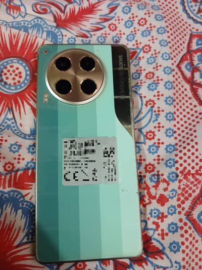 Tecno CAMON 30