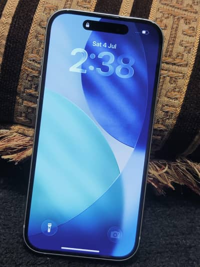 Apple iPhone 15