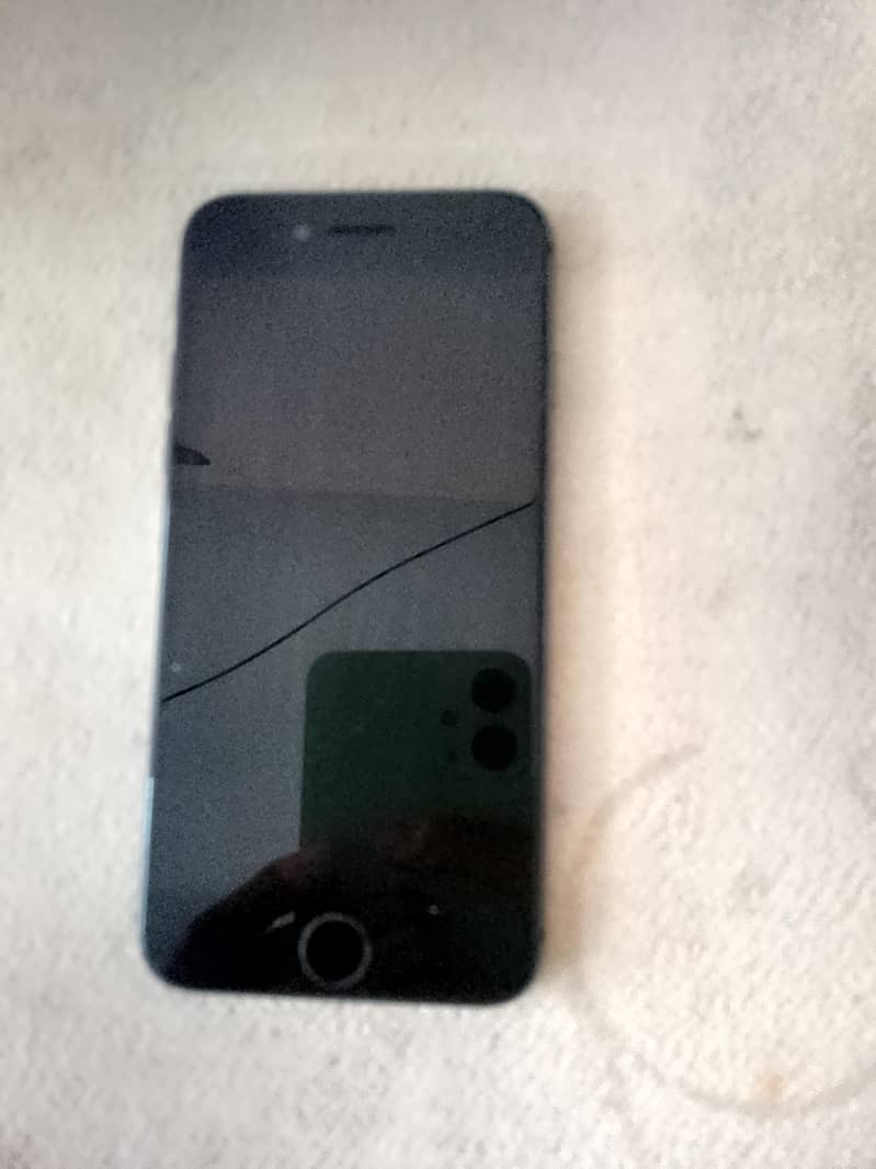 Apple iPhone 8 1