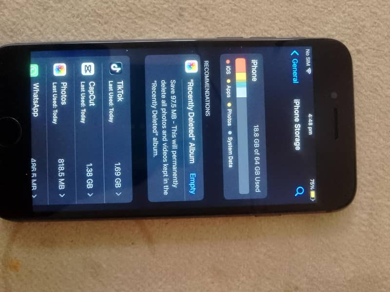Apple iPhone 8 4