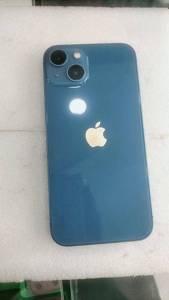 Apple iPhone 13 2