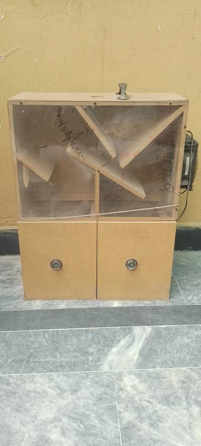 Seed cleaner machine & Folding cages.