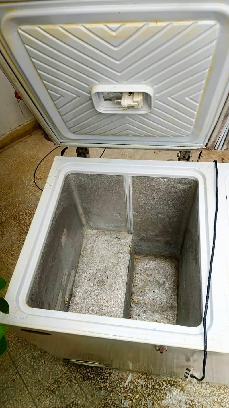 Waves Deep Freezer 2 Door 3