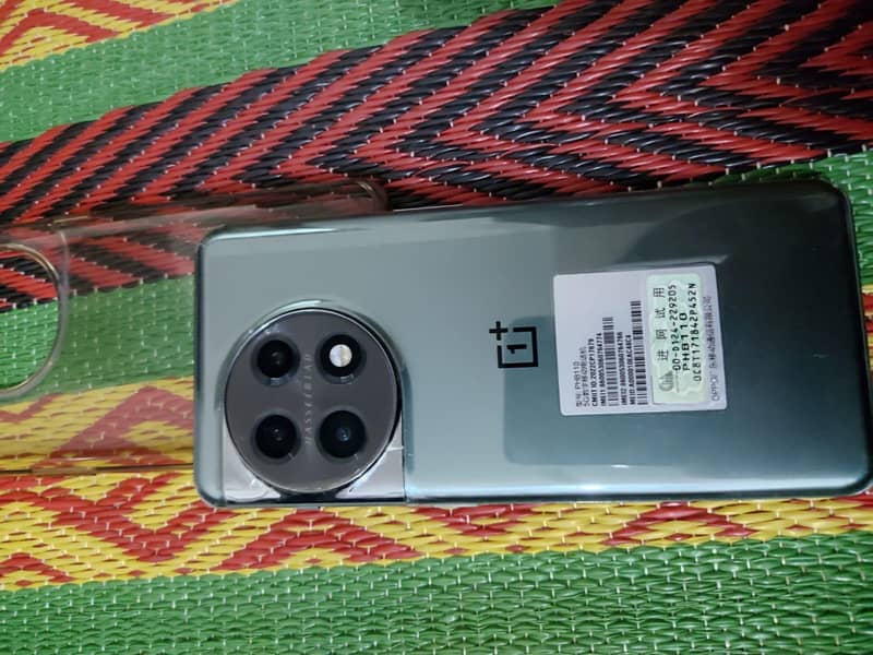 One Plus 11 4