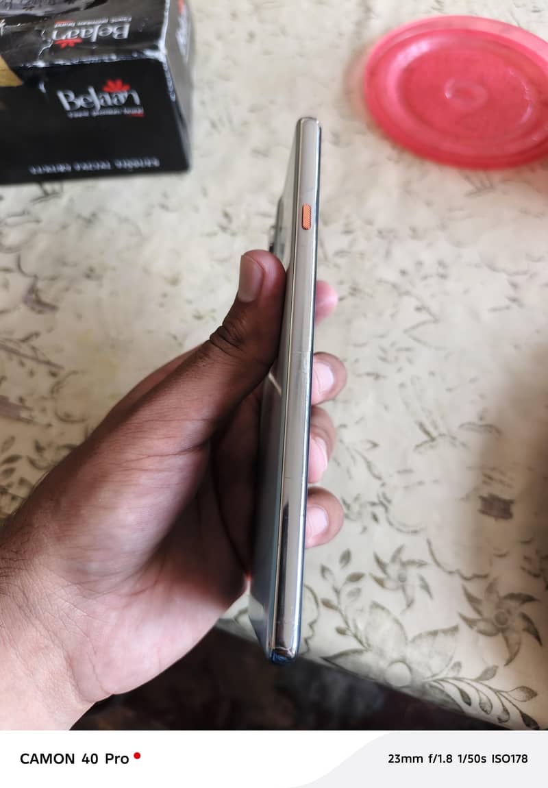 Tecno CAMON 40 5