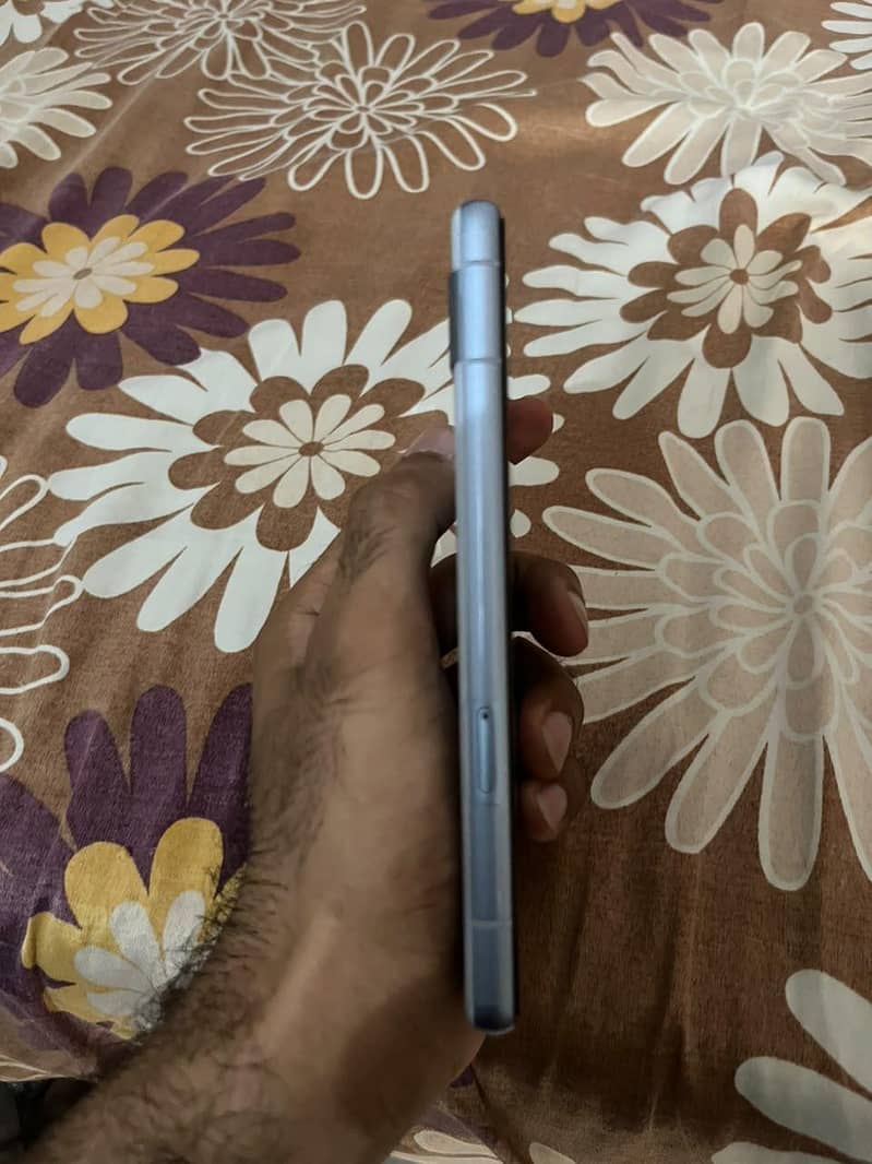 Google Pixel 7a 4