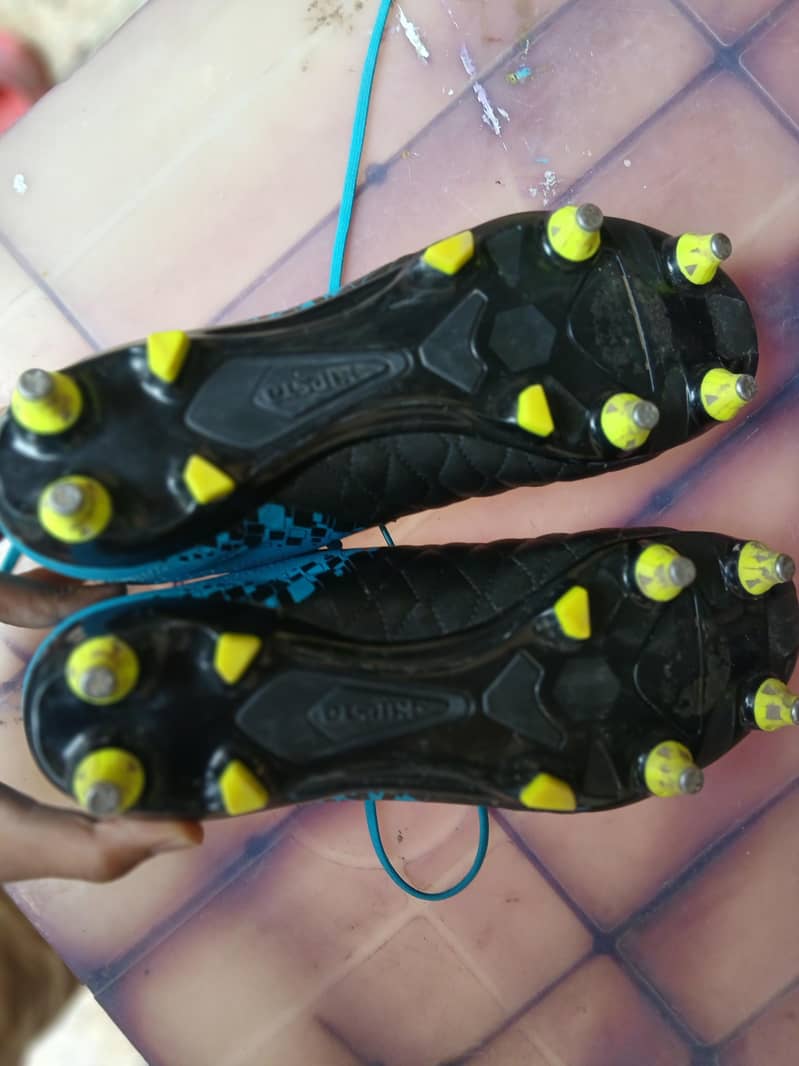 kipsta Original Studs 4