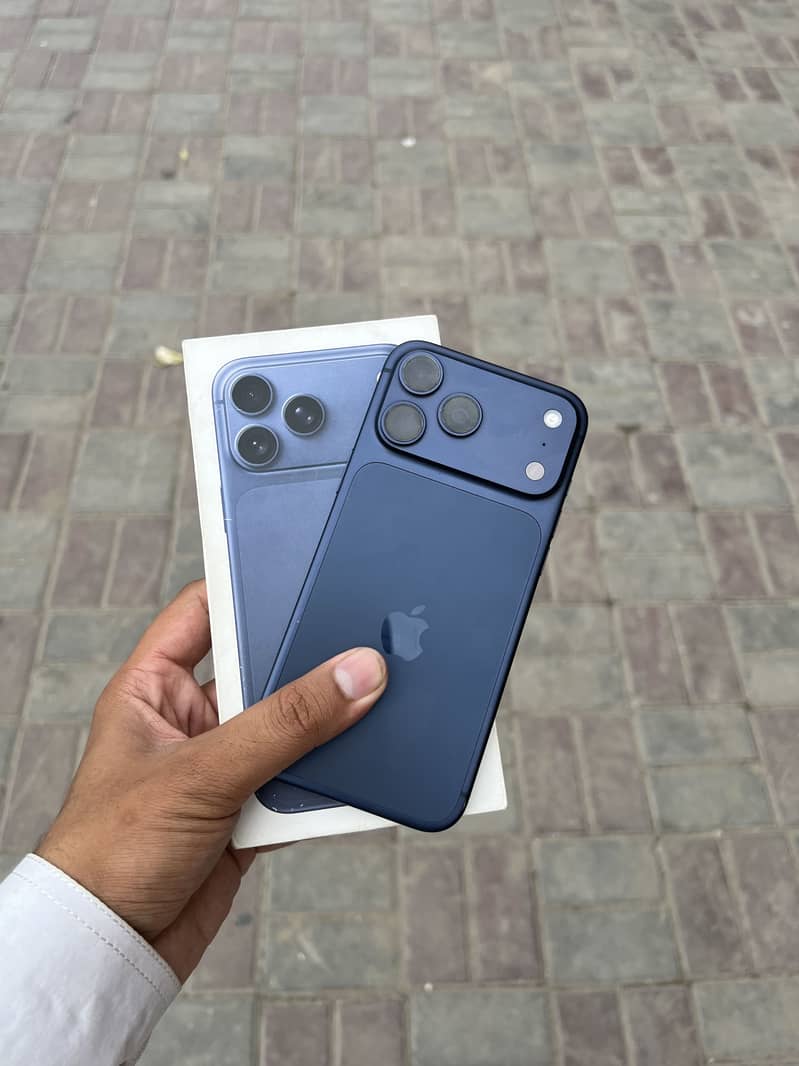 iPhone 17 Pro Max 0