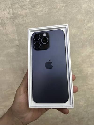 iPhone 15 pro max pta with box