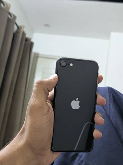 Apple iPhone SE