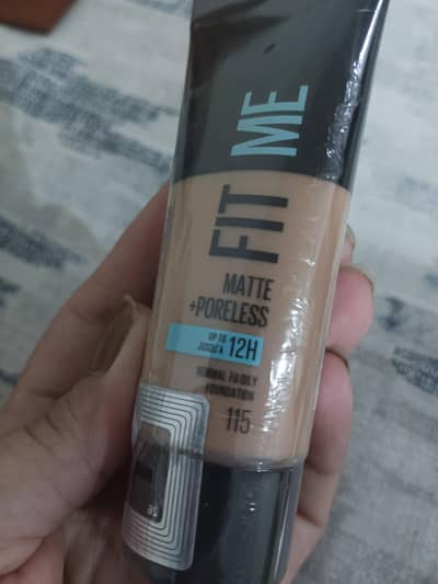 Maybelline Fit me Foundation 115
