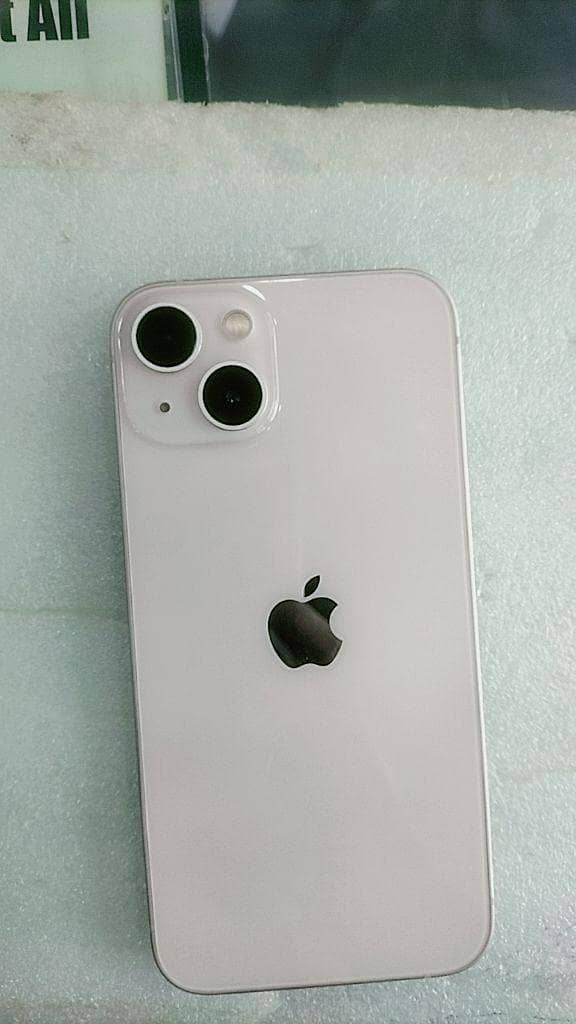 Apple iPhone 13 0