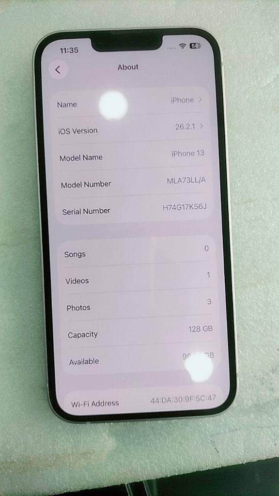 Apple iPhone 13 1