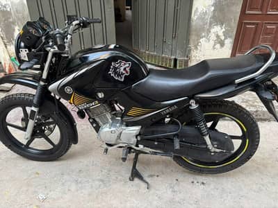 new bike hai boht Kam istmal hoi hai