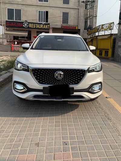 MG HS 2021