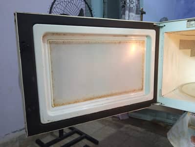 LG Microwave Oven MS-4044A