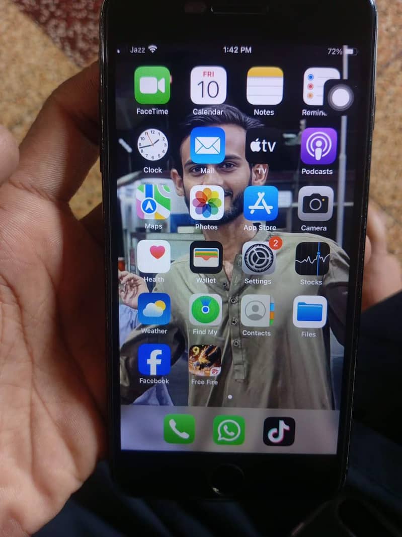 Apple iPhone 7 Plus 4