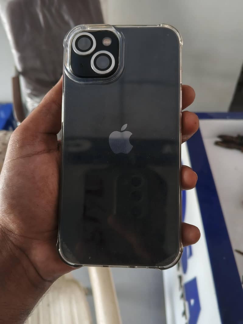 Apple iPhone 13 5
