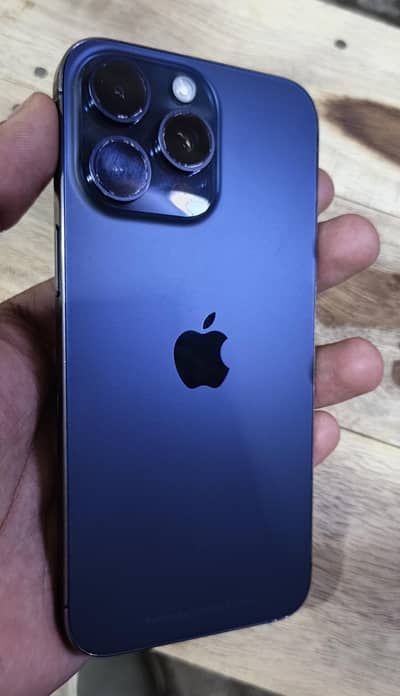 Apple iPhone 15 Pro Max sim time available